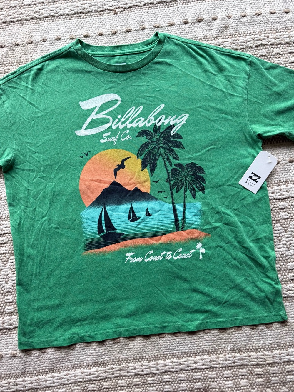 🔥🔥BILLABONG - UNRELEASED FROM THE COAST OVERSIZED BOYFRIEND TEE🔥🔥